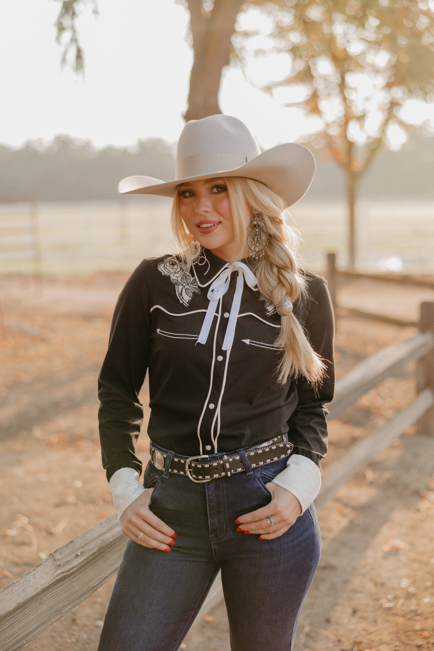 Ladies Blouses & Tops